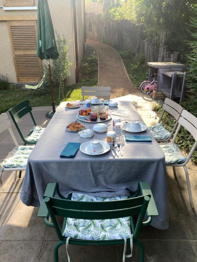 Les Cabanons Bed and Breakfast Dardilly Eksteriør billede